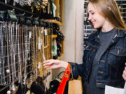 L’impact des colliers fantaisie sur l’image de votre boutique ! L'impact des colliers fantaisie sur l'image de votre boutique !