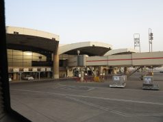 Arabie saoudite : dix missiles houthis interceptés ce dimanche, le jour où l’aéroport de Riyad rouvre après deux semaines de fermeture Le terminal 1 de l’aéroport international King Khalid de Riyad, en Arabie saoudite (photo d’archives)