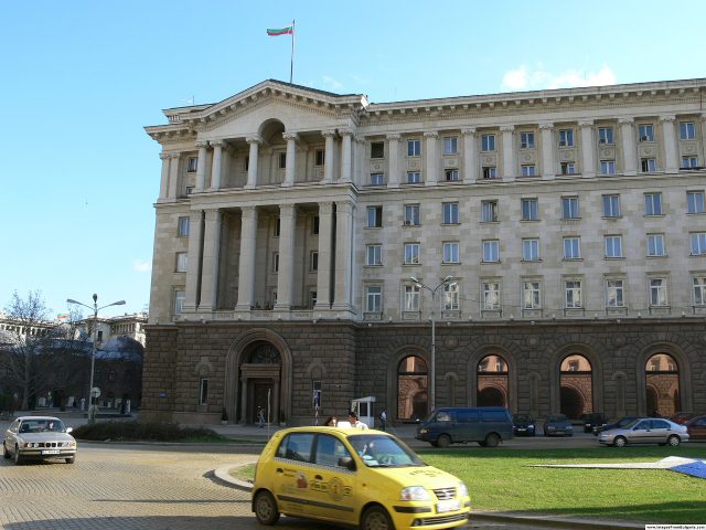 Le bâtiment de la présidence de la République bulgare, sur la place du Largo à Sofia (photo d’archives) Le bâtiment de la présidence de la République bulgare, sur la place du Largo à Sofia (photo d’archives)
