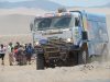 Dakar 2027 : le rallye n’aura pas lieu en Arabie saoudite, l’édition déplacée sur un autre territoire à deux mois du départ Un camion Kamaz en course sur une piste désertique lors du Dakar 2014 en Amérique du Sud (photo d’archives)