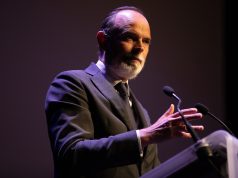 Édouard Philippe témoin assisté : ce que ce statut change pour le candidat Édouard Philippe, maire du Havre, photographié en 2021