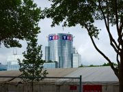 Les Feux de l’amour arrêtés sur TF1 en janvier 2027 ? Ce que l’on sait, par quoi le feuilleton serait remplacé et où le regarder La tour du siège de TF1 à Boulogne-Billancourt, dans les Hauts-de-Seine (photo d’archives)