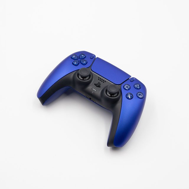 Une manette DualSense de PlayStation 5 (photo d’illustration) Une manette DualSense de PlayStation 5 (photo d’illustration)