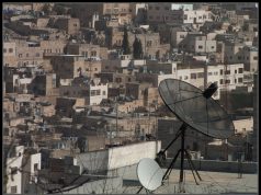 Cisjordanie : après la mort de deux soldats à Hébron, Netanyahou annonce une opération « comme il n’y en a pas eu depuis la guerre des Six-Jours » Vue des toits de la vieille ville d’Hébron, en Cisjordanie occupée (photo d’archives)