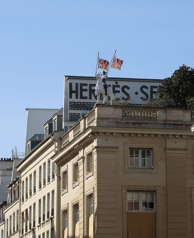 La boutique Hermès du 24, rue du Faubourg-Saint-Honoré, à Paris La boutique Hermès du 24, rue du Faubourg-Saint-Honoré, à Paris