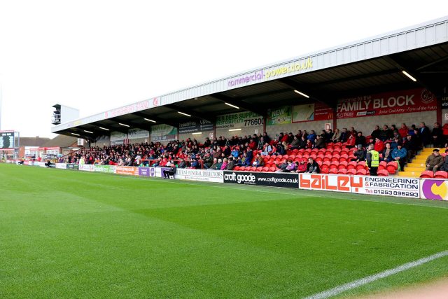 Une tribune du Highbury Stadium, le stade de Fleetwood Town Une tribune du Highbury Stadium, le stade de Fleetwood Town