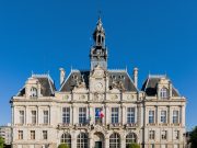 Incendie de la mairie de Limoges : les deux suspects mis en examen, notamment pour tentative d’homicide, et placés en détention provisoire L'hôtel de ville de Limoges, en Haute-Vienne (photo d'archives)