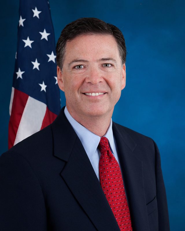 Portrait officiel de James Comey lorsqu’il dirigeait le FBI Portrait officiel de James Comey lorsqu’il dirigeait le FBI