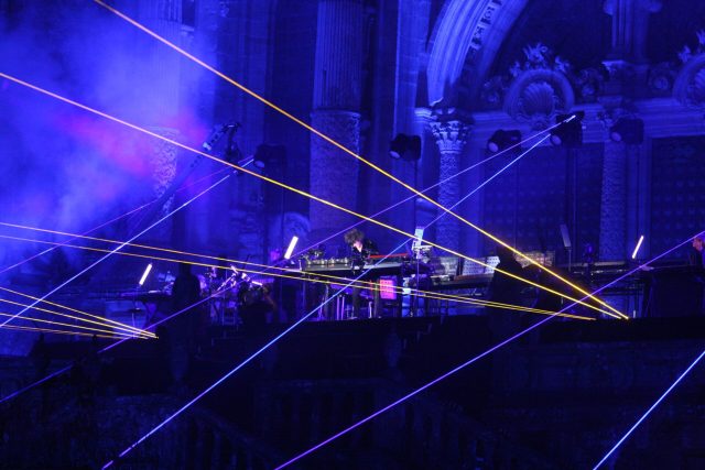 Jean-Michel Jarre en concert, jeux de lumières sur scène (photo d’illustration) Jean-Michel Jarre en concert, jeux de lumières sur scène (photo d’illustration)