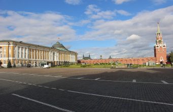 Sommet Russie-Afrique à Moscou : 48 pays, 22 chefs d’État et le Sahel au centre Le bâtiment du Sénat au Kremlin de Moscou