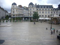 Manifestation contre le RN à Orléans : entre 11 000 et 26 000 personnes dans un cortège calme, Bardella attendu au Zénith pour sa réélection La place du Martroi, au cœur d'Orléans, ville du congrès du Rassemblement national (photo d'illustration)