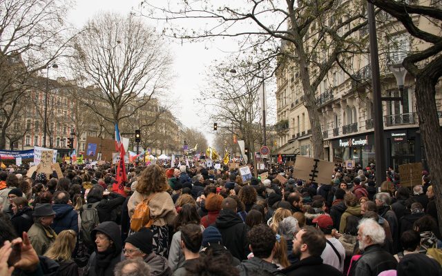 Cortège de manifestants dans les rues de Paris, photo d’illustration d’une journée de mobilisation nationale Cortège de manifestants dans les rues de Paris, photo d’illustration d’une journée de mobilisation nationale