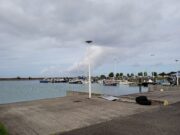 Île Maurice : le couvre-feu prolongé après des nuits de violences, 94 personnes arrêtées Le port de Port-Louis, capitale de l'île Maurice