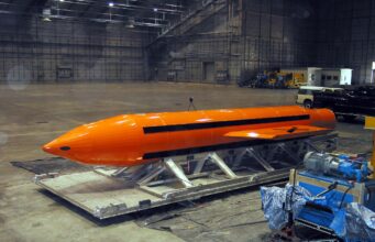 Iran : l’armée américaine envisage d’utiliser la « mère de toutes les bombes », selon CNN Une bombe GBU-43/B MOAB, la plus puissante bombe conventionnelle de l'arsenal américain