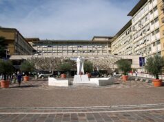 Le pape Léon XIV quitte l’hôpital Gemelli quatre jours après son opération du poumon, l’Angélus prévu dimanche au Vatican La polyclinique Agostino-Gemelli à Rome, où le pape Léon XIV a été opéré (photo d'archives)