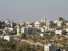 Cisjordanie : des colons israéliens s’en prennent à un convoi de diplomates européens à Taybeh, un maire français frappé Le village de Taybeh, en Cisjordanie, au nord-est de Ramallah (photo d'archives)