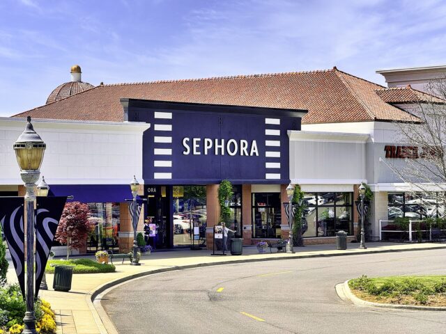 La devanture d'une boutique Sephora (photo d'illustration) La devanture d'une boutique Sephora (photo d'illustration)