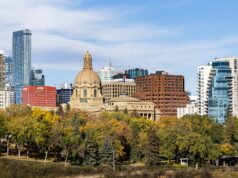 Canada : l’Alberta vote ce lundi sur un éventuel référendum d’indépendance de la province pétrolière Assemblée législative de l'Alberta à Edmonton, capitale administrative de la province pétrolière canadienne