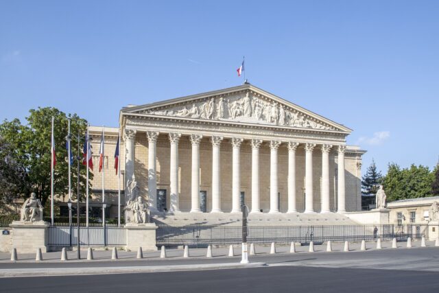 La façade du Palais-Bourbon, siège de l’Assemblée nationale, à Paris La façade du Palais-Bourbon, siège de l’Assemblée nationale, à Paris