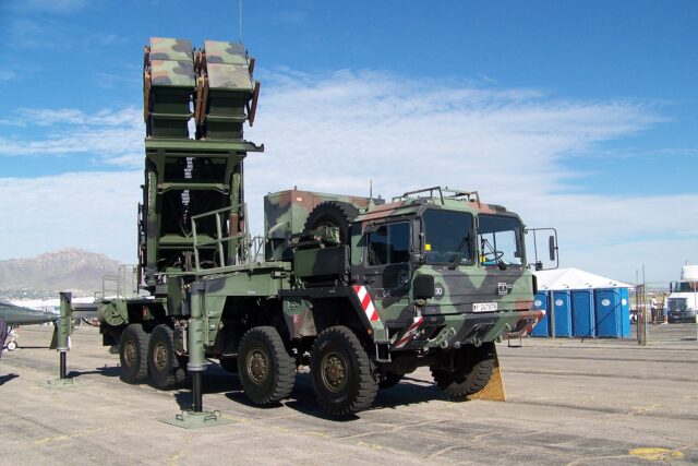 Un lanceur du système de défense antiaérienne Patriot (photo d'archives) Un lanceur du système de défense antiaérienne Patriot (photo d'archives)