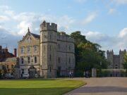 Revenu vivre en Angleterre avec Meghan, le prince Harry dit vouloir « tirer un trait » sur la brouille avec Charles III et William Le château de Windsor vu depuis la Long Walk (photo d'archives)