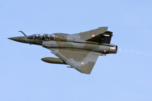 Un Mirage 2000D de l’armée de l’Air et de l’Espace, avion biplace d’attaque au sol Un Mirage 2000D de l’armée de l’Air et de l’Espace, avion biplace d’attaque au sol