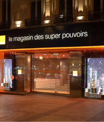 Panne Orange : près de dix heures sans réseau, un « cœur de réseau » en cause et Nokia appelé à la rescousse, ce que l’on sait jeudi Une boutique Orange sur les Champs-Élysées, à Paris (photo d'archives)