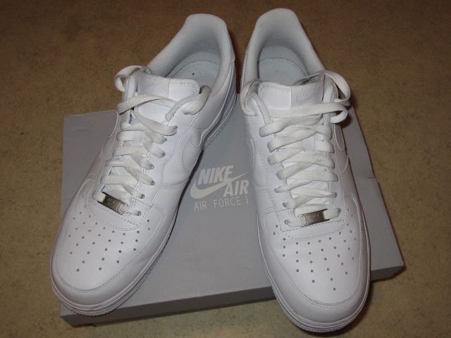 Une paire de Nike Air Force 1, illustration Une paire de Nike Air Force 1, illustration