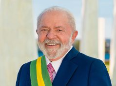 Lula réélu au Brésil avec 51,8 % des voix, Flávio Bolsonaro conteste et veut l’annulation : ce qui est confirmé, ce qui ne l’est pas Portrait officiel de Luiz Inácio Lula da Silva, président du Brésil