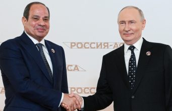 Poutine se dit « prêt » face à l’Europe, Washington freine les pays baltes Vladimir Poutine (à droite) et Abdel Fattah al-Sissi au troisième sommet Russie-Afrique, en octobre 2026