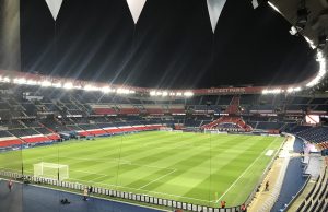 PSG-OL (2-0) : Mayulu et Godts, entrés en jeu, offrent la première place de Ligue 1 à Paris Le Parc des Princes lors d’un match entre le PSG et l’OL (photo d’illustration)