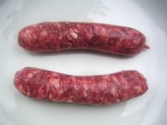 Rappel conso : saucisse de canard Fontalbat Mazars à la salmonelle, tartinette à la listeria Des saucisses fraîches (photo d’illustration)