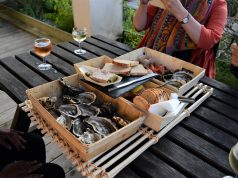 Rappel huîtres et moules de l’anse de Carteau : E. coli, que faire ? Huîtres ouvertes sur un plateau