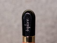 Substances CMR dans les cosmétiques : l’Union européenne donne plus de temps aux industriels pour les retirer Des rouges à lèvres (photo d’illustration)