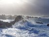 Tempête Austen : 23 départements en vigilance orange, 161 000 foyers privés d’électricité et des rafales à 161 km/h à la pointe du Raz Ciel de tempête au-dessus de l’île d’Ouessant, dans le Finistère (photo d’archives)