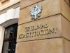 Pologne : le président du Tribunal constitutionnel suspendu, la police déployée à Varsovie L'entrée du Tribunal constitutionnel polonais à Varsovie