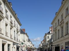 Uniqlo à Tours et à Bordeaux : adresses, date d’ouverture et recrutements La rue Nationale, artère commerçante du centre de Tours (photo d’illustration)
